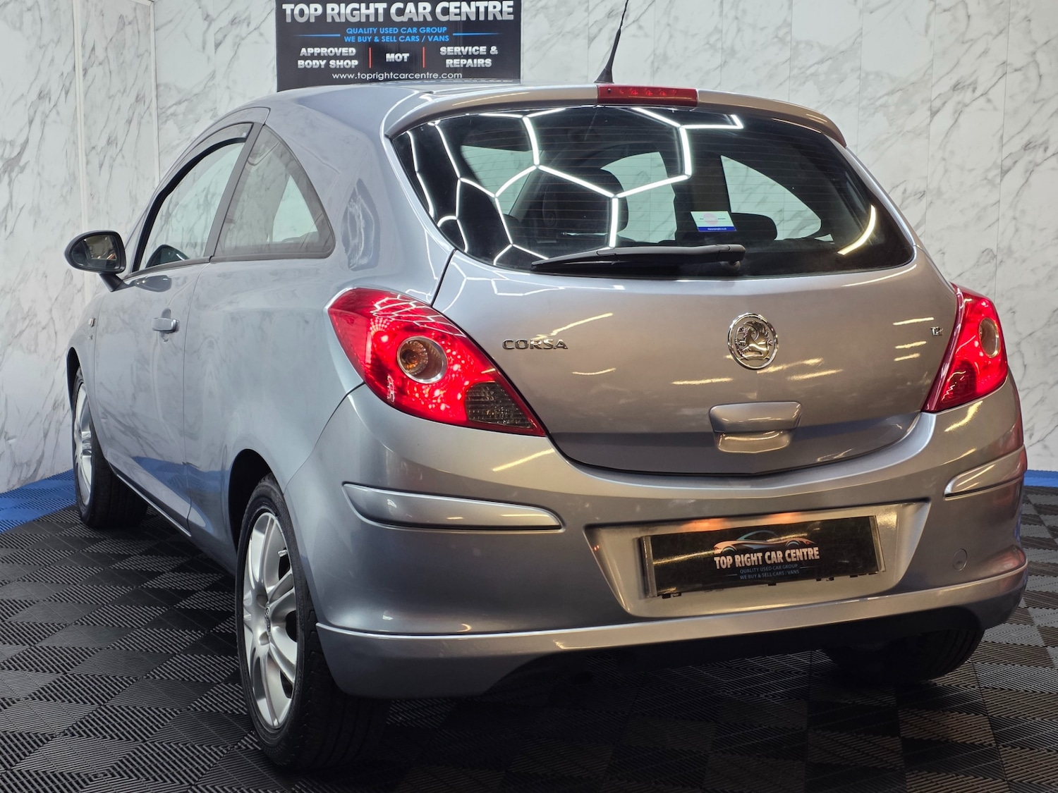 Used Vauxhall Corsa 2010 for sale - 77240768: Photo 9