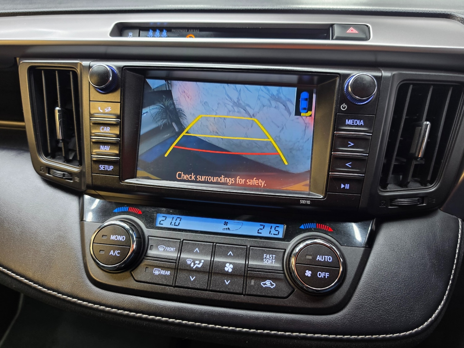 Used Toyota RAV4 2018 for sale - 78219653: Photo 19