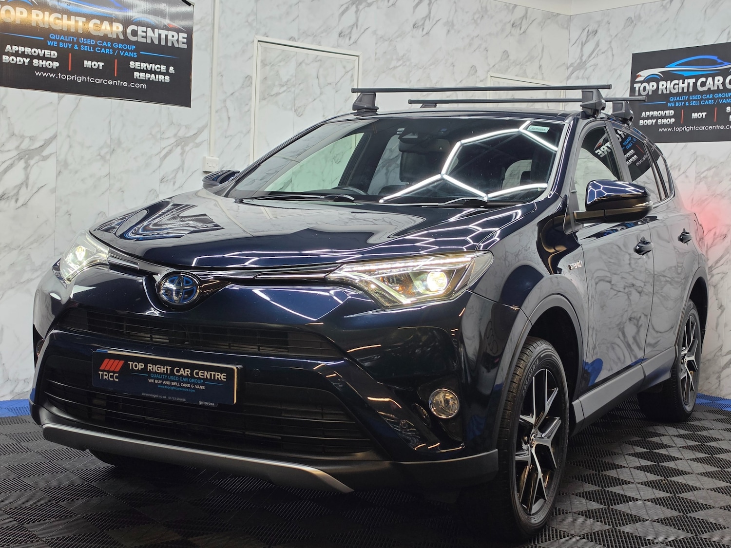 Used Toyota RAV4 2018 for sale - 78219653: Photo 5
