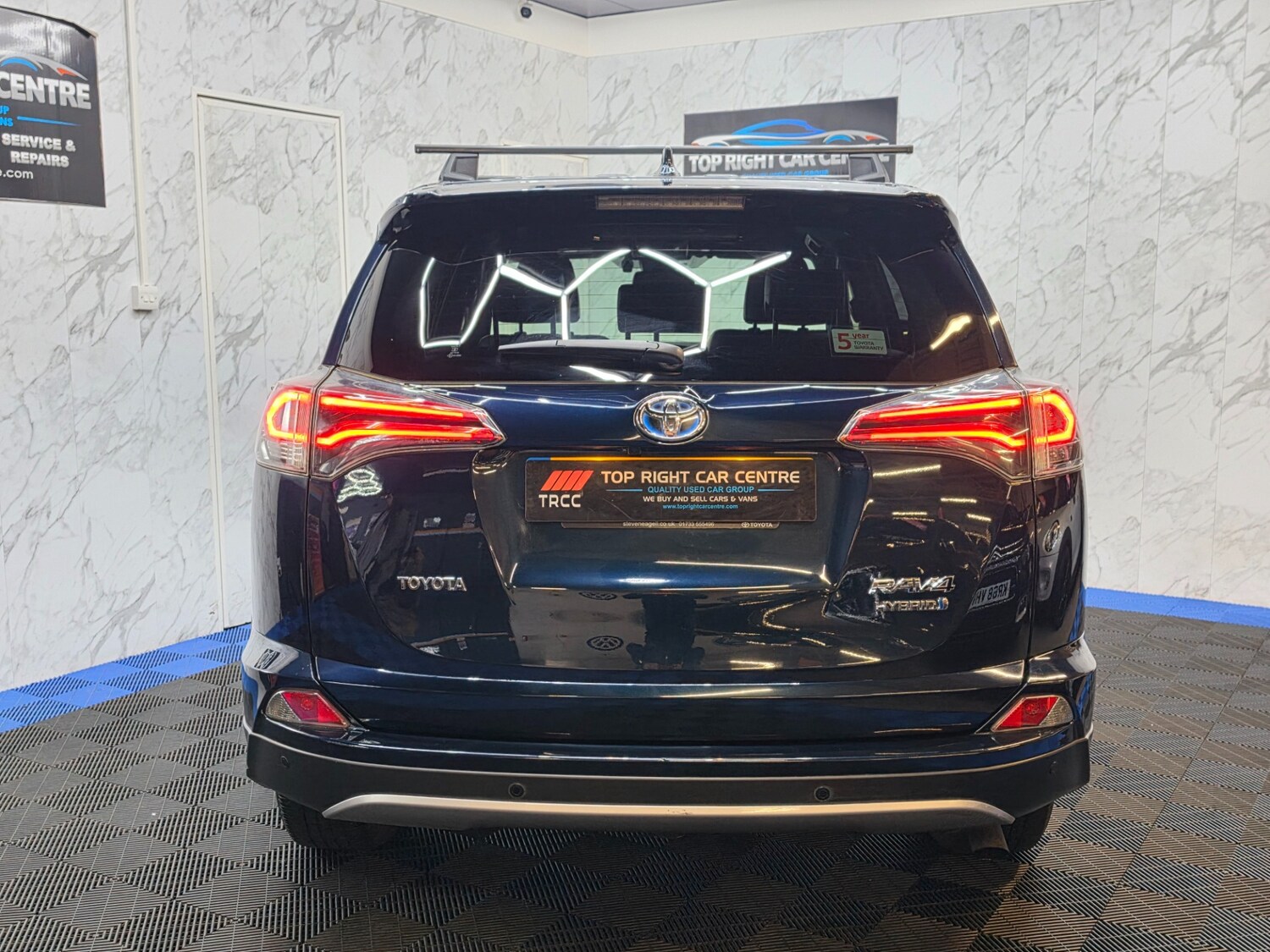 Used Toyota RAV4 2018 for sale - 78219653: Photo 7
