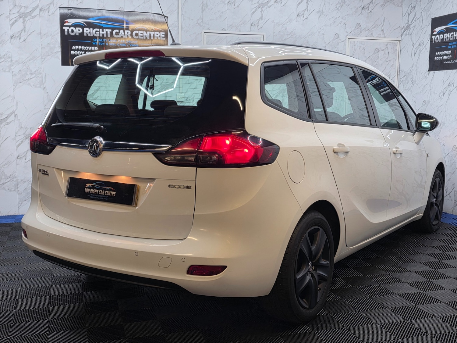 Used Vauxhall Zafira 2016 for sale - 77058552: Photo 10