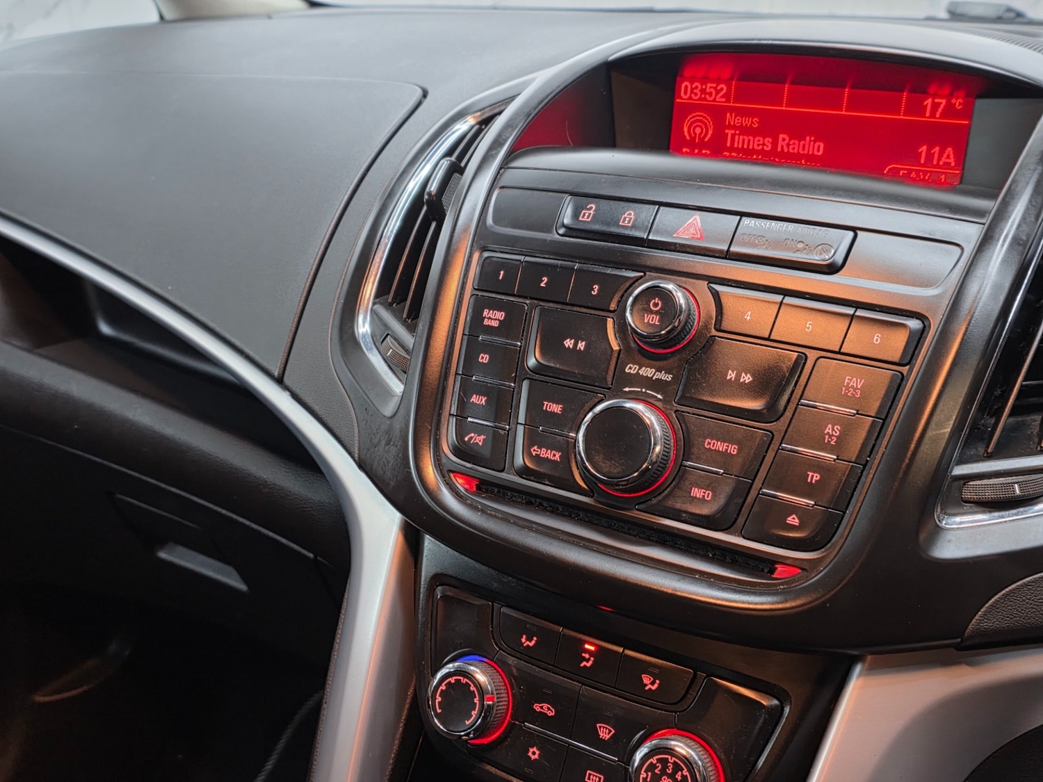 Used Vauxhall Zafira 2016 for sale - 77058552: Photo 17