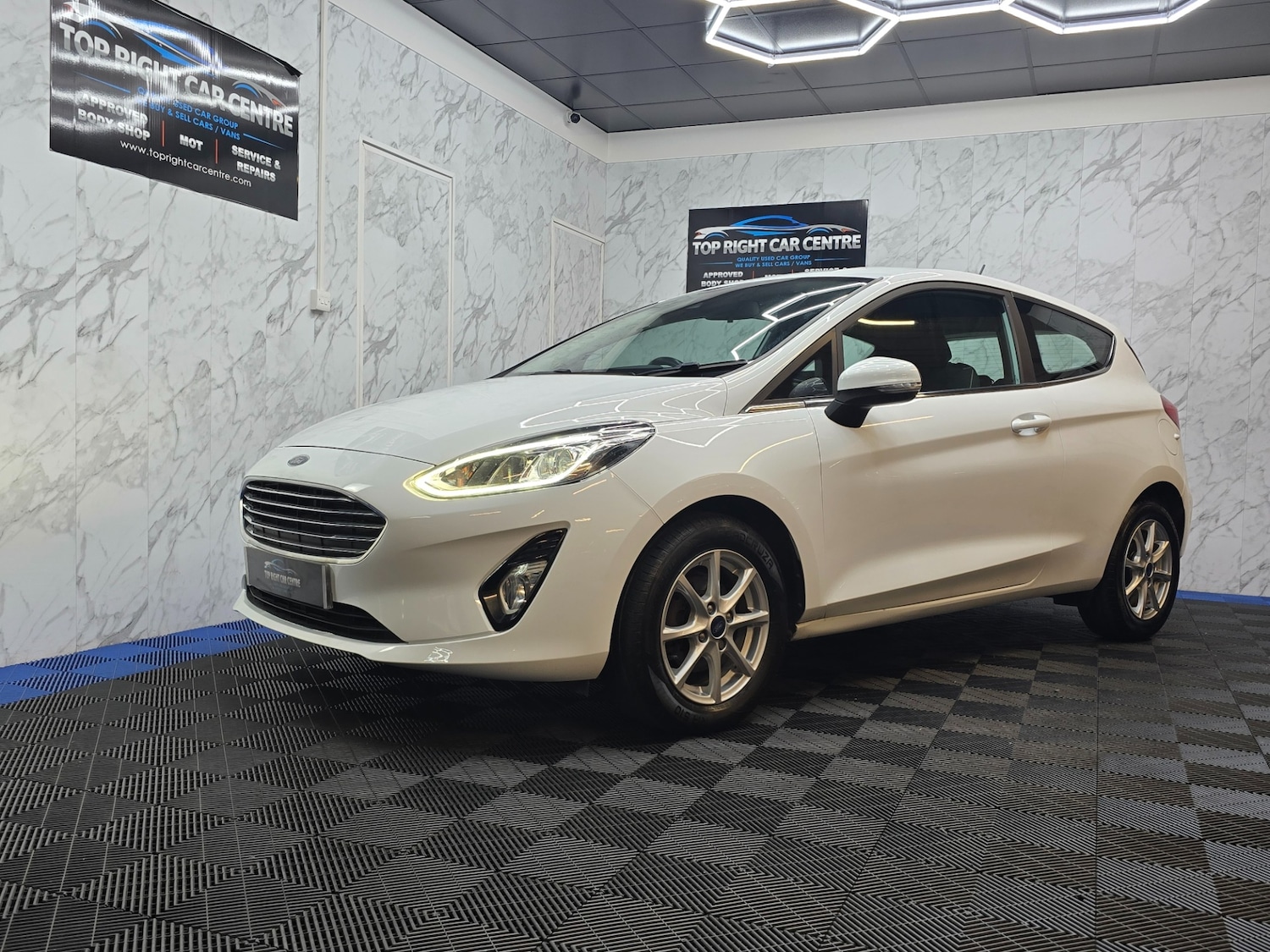 Used Ford Fiesta 2018 for sale - 76143918: Photo 10