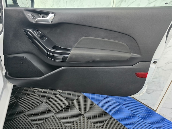 Used Ford Fiesta 2018 for sale - 76143918: Photo 21