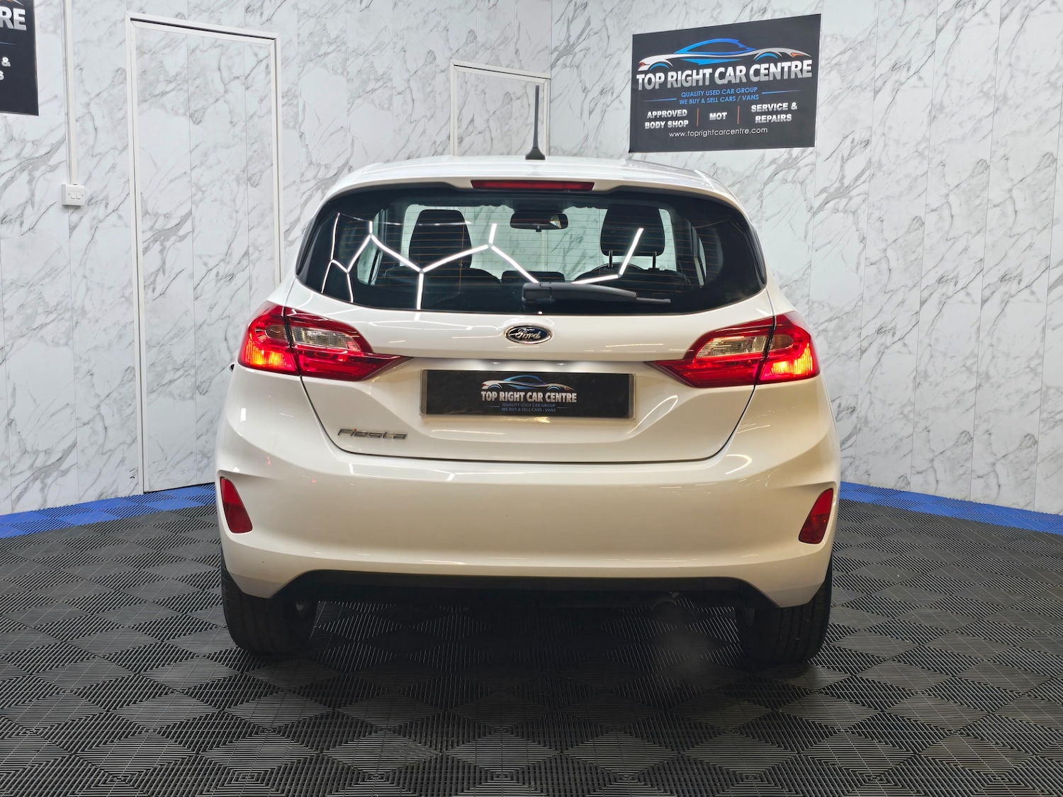 Used Ford Fiesta 2018 for sale - 76143918: Photo 5