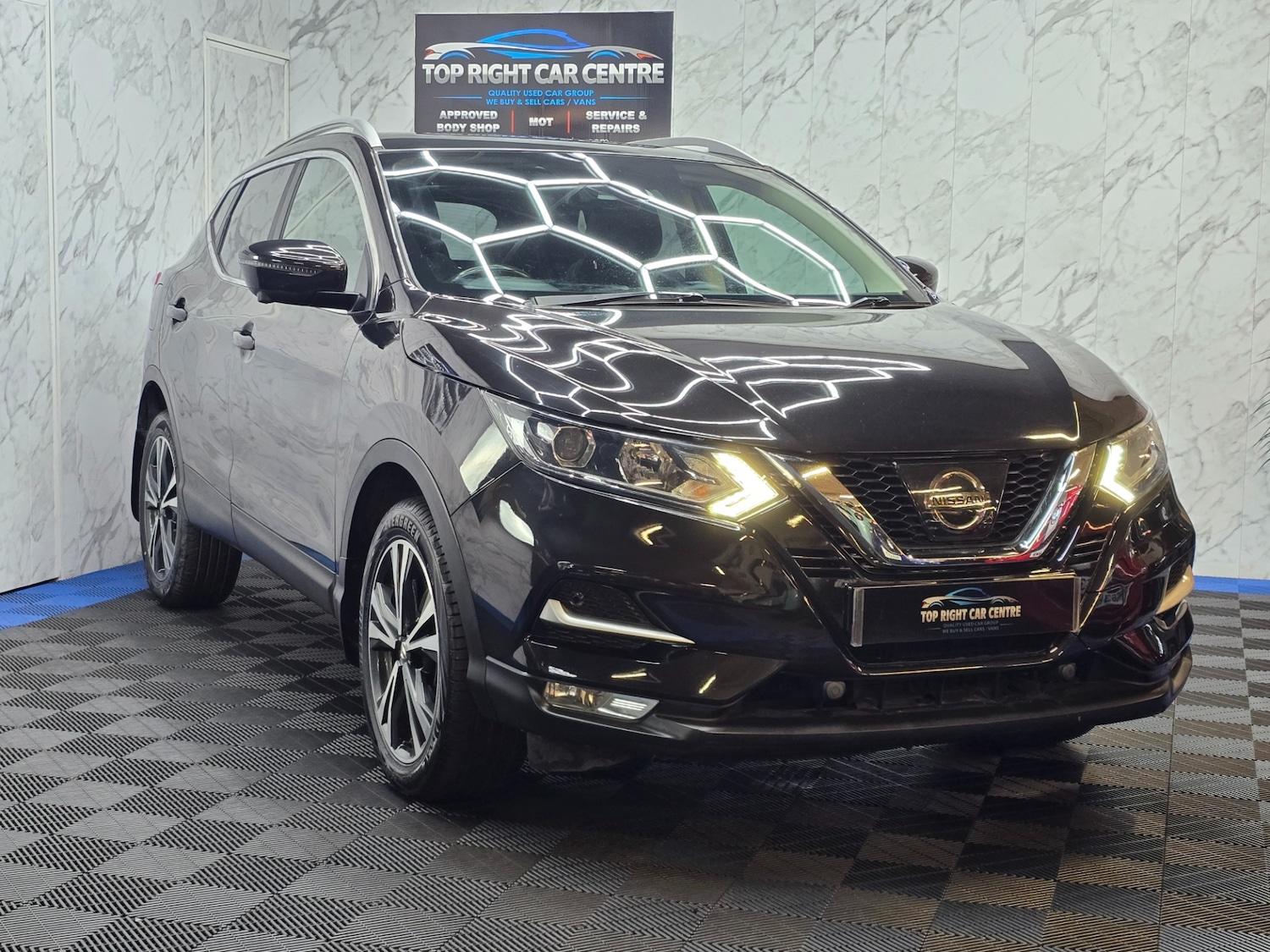 Used Nissan Qashqai 2018 for sale - 76596604: Photo 1