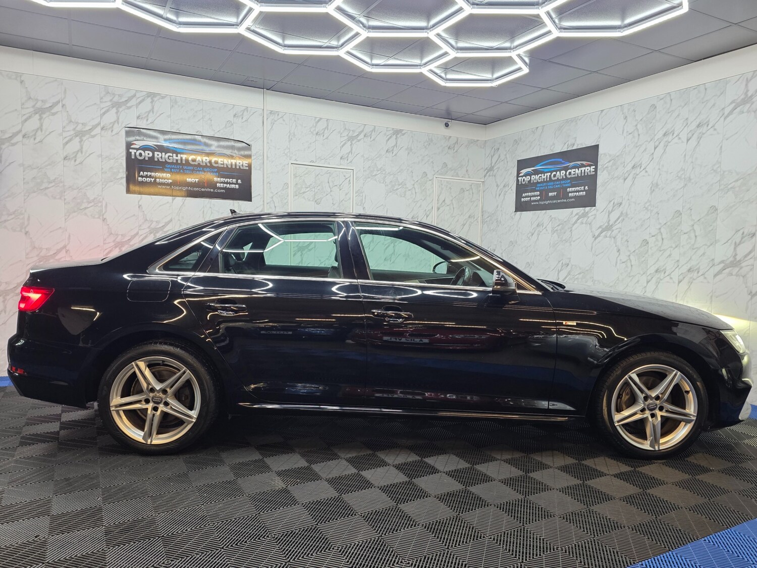 Used Audi A4 2017 for sale - 77845567: Photo 11