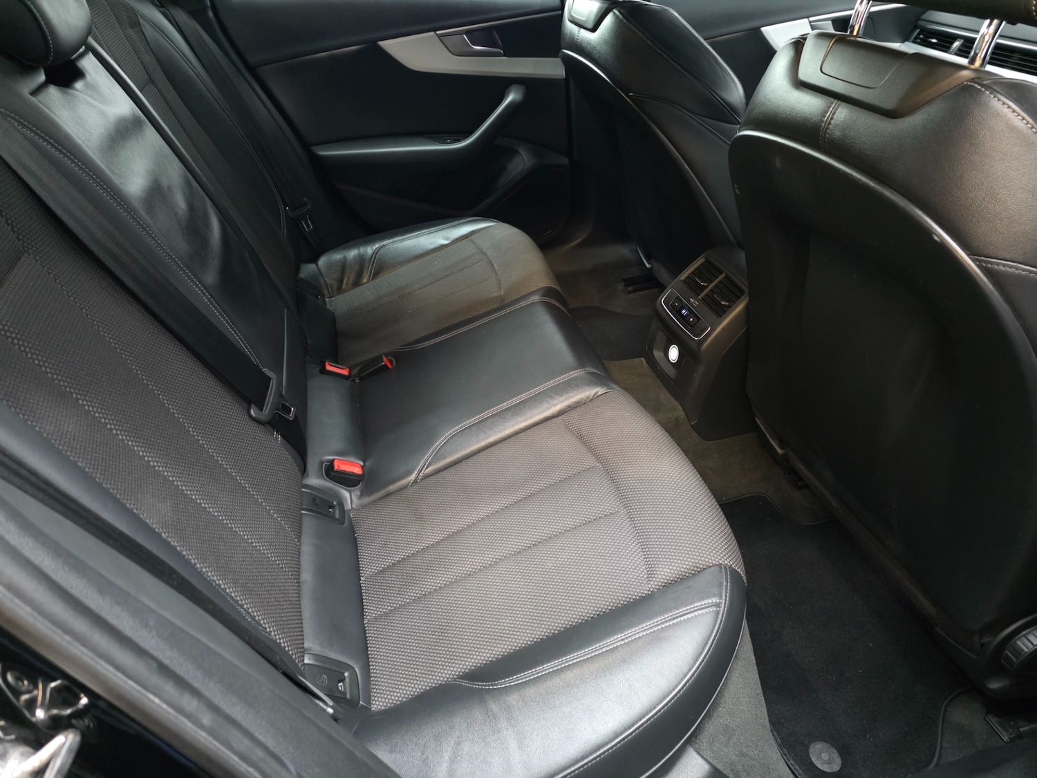 Used Audi A4 2017 for sale - 77845567: Photo 19