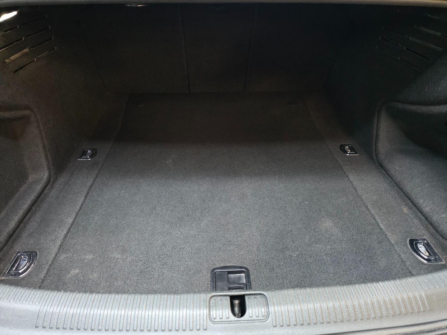 Used Audi A4 2017 for sale - 77845567: Photo 23