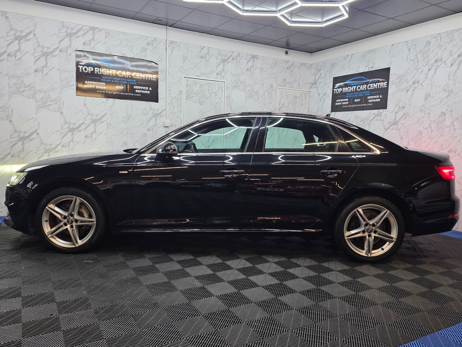 Used Audi A4 2017 for sale - 77845567: Photo 9