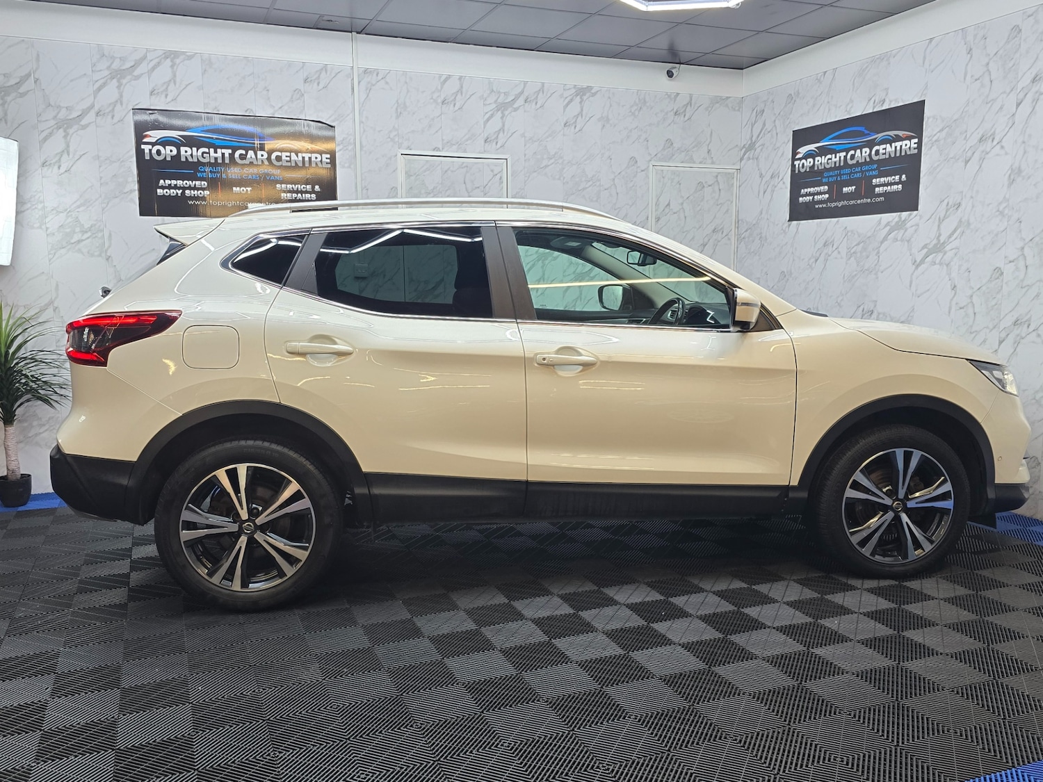 Used Nissan Qashqai 2019 for sale - 76941929: Photo 9