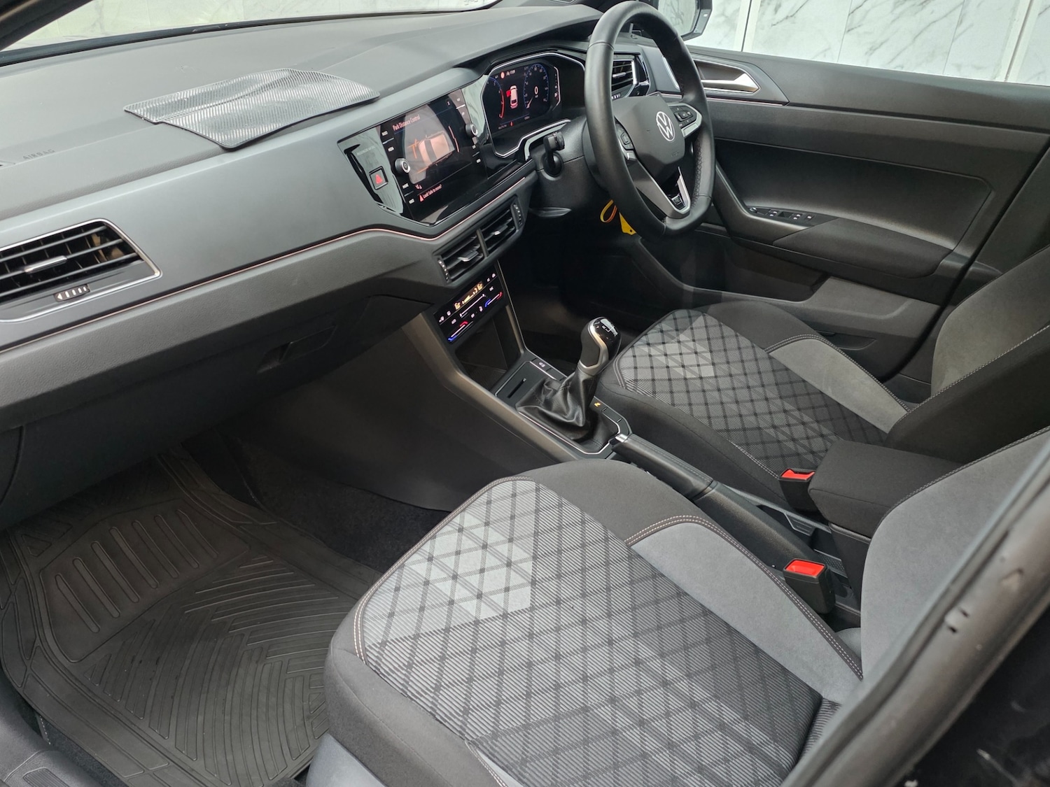 Used Volkswagen Polo 2024 for sale - 77028326: Photo 14