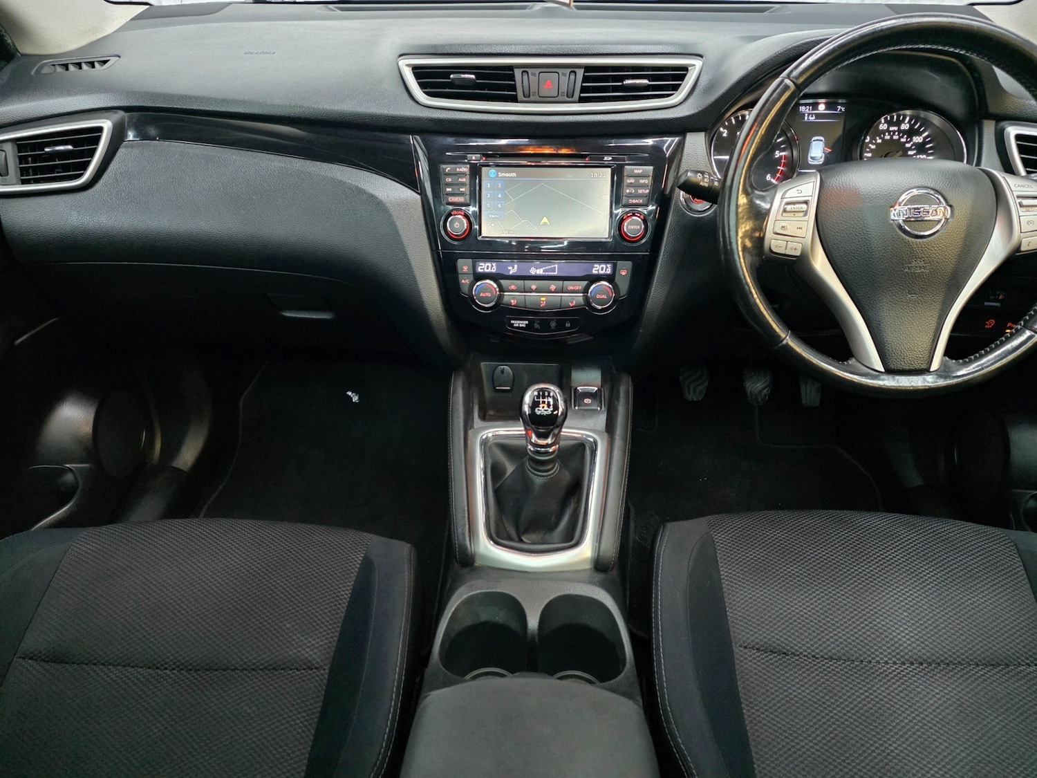 Used Nissan Qashqai 2015 for sale - 77240393: Photo 14