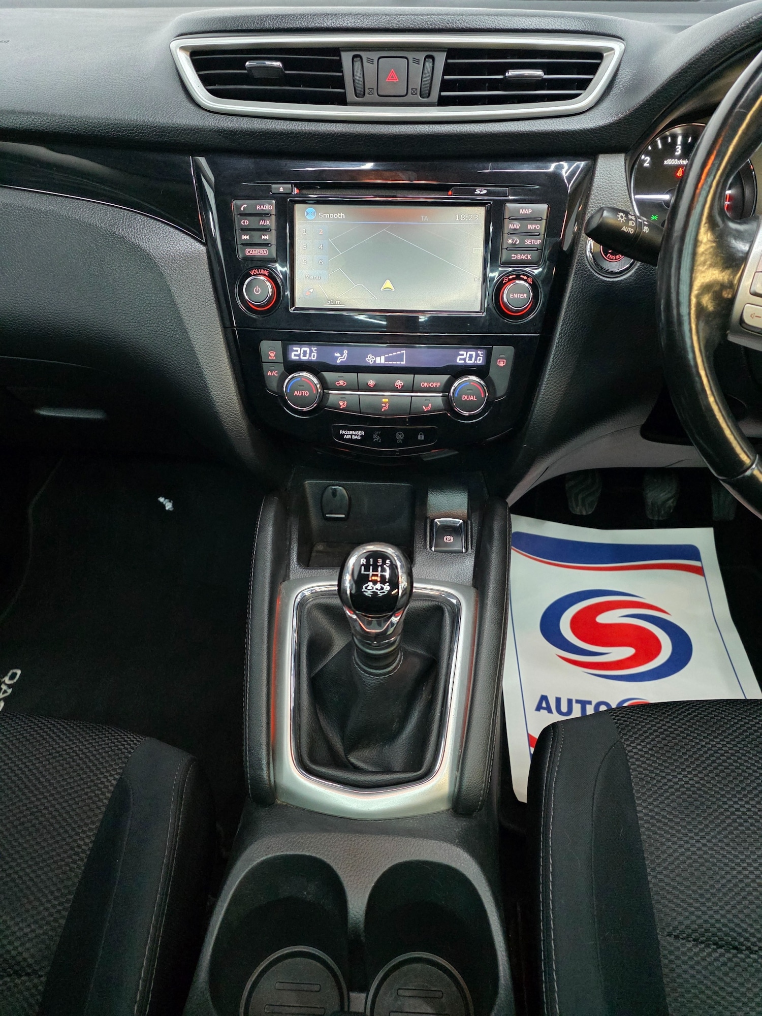 Used Nissan Qashqai 2015 for sale - 77240393: Photo 15