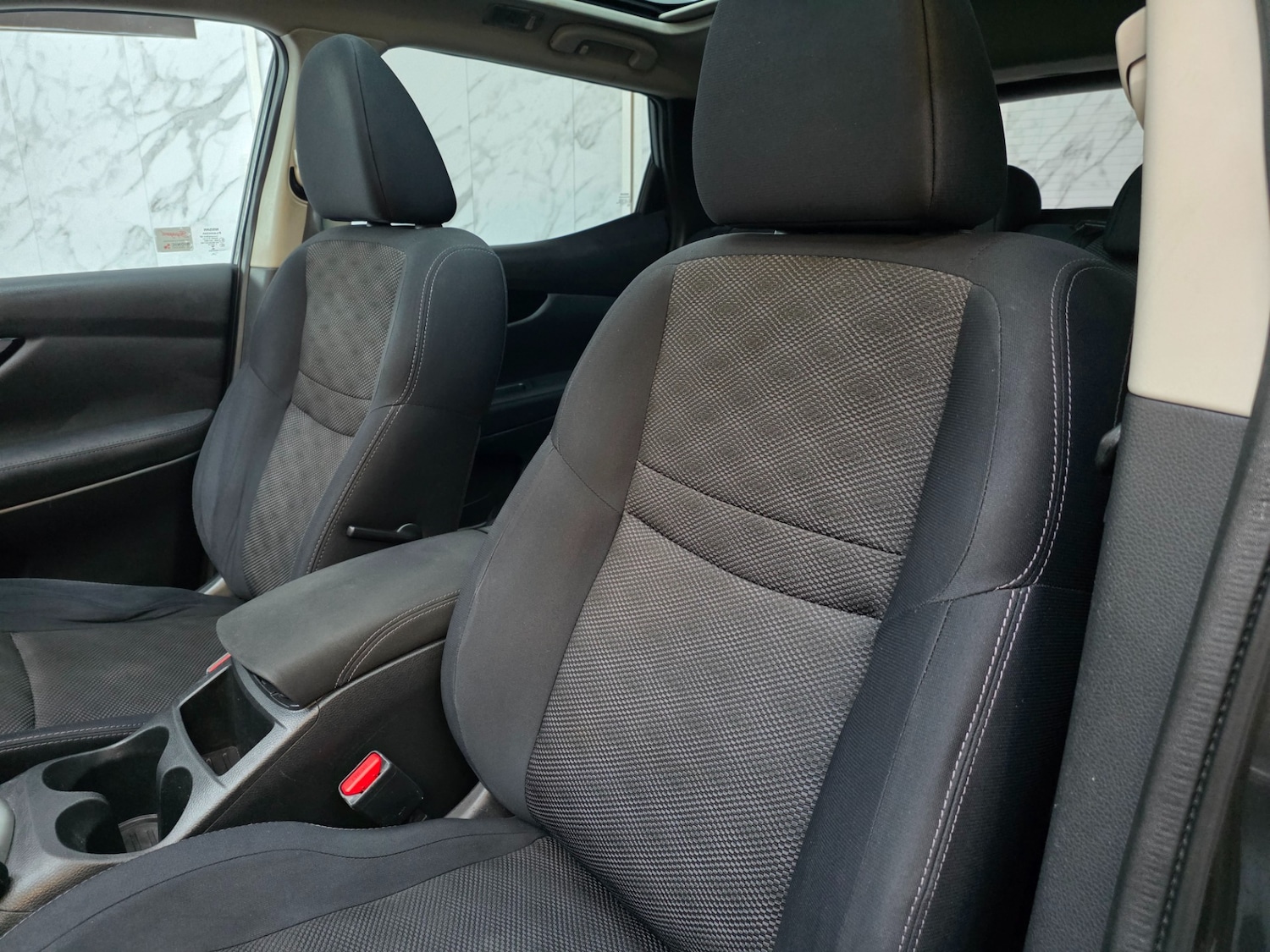 Used Nissan Qashqai 2015 for sale - 77240393: Photo 18