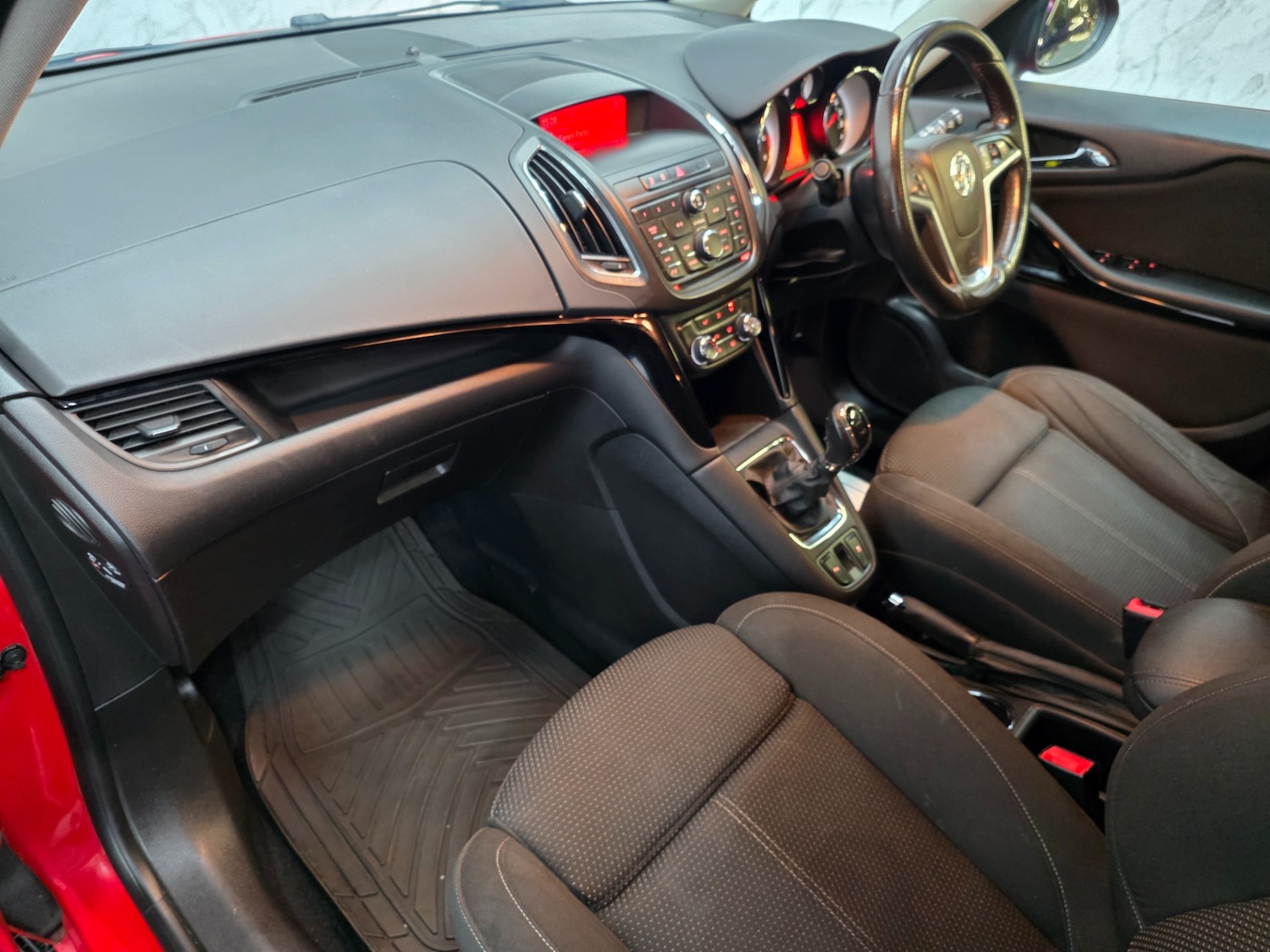 Used Vauxhall Zafira Tourer 2014 for sale - 76669458: Photo 15