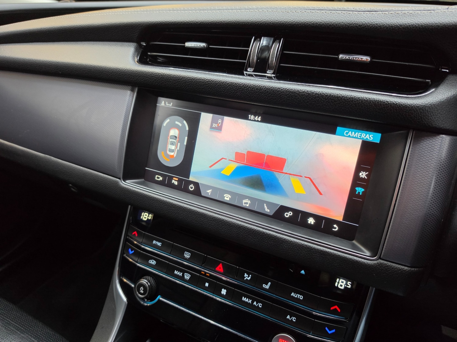 Used Jaguar XF 2016 for sale - 78176618: Photo 19