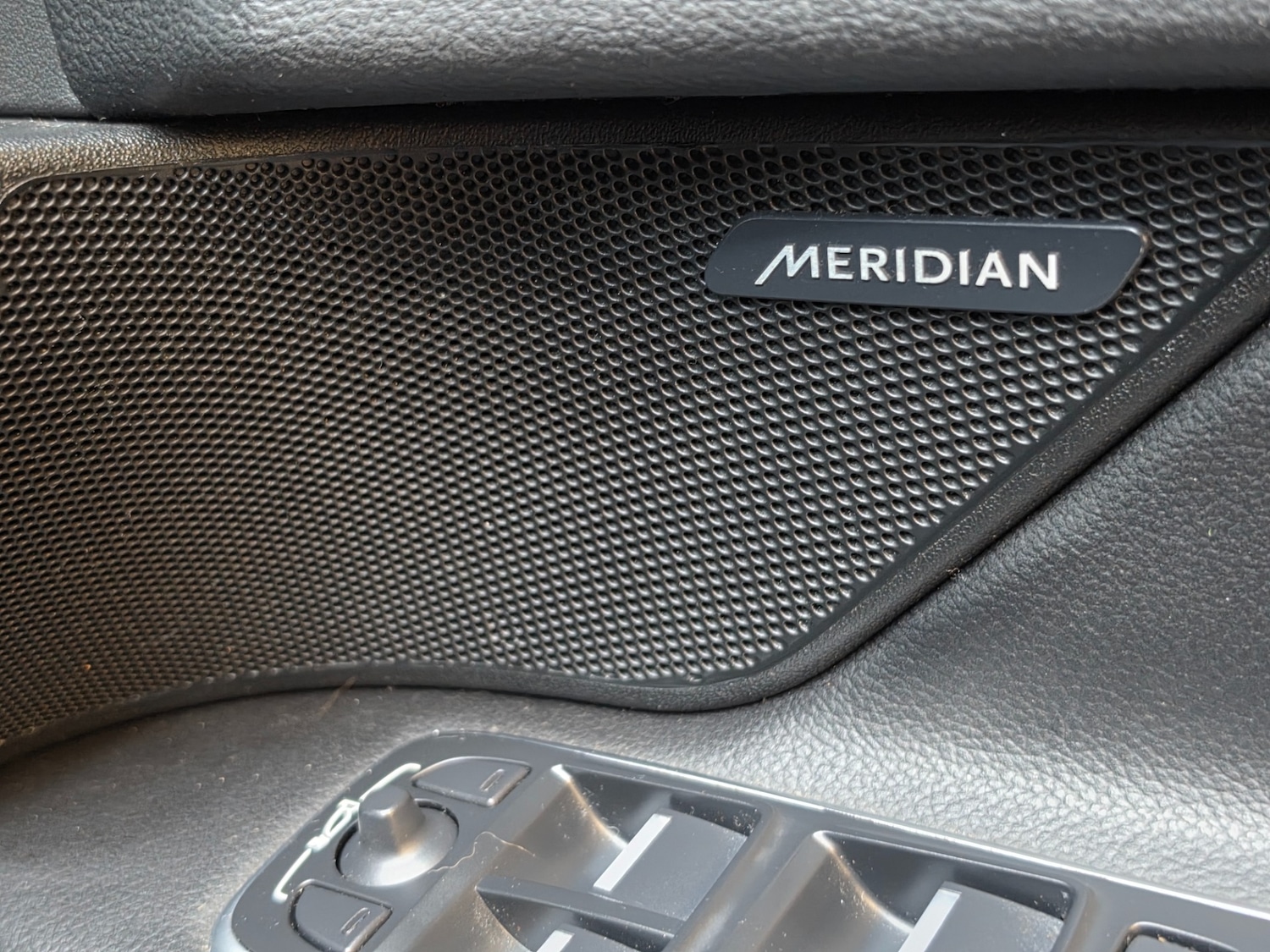 Used Jaguar XF 2016 for sale - 78176618: Photo 29