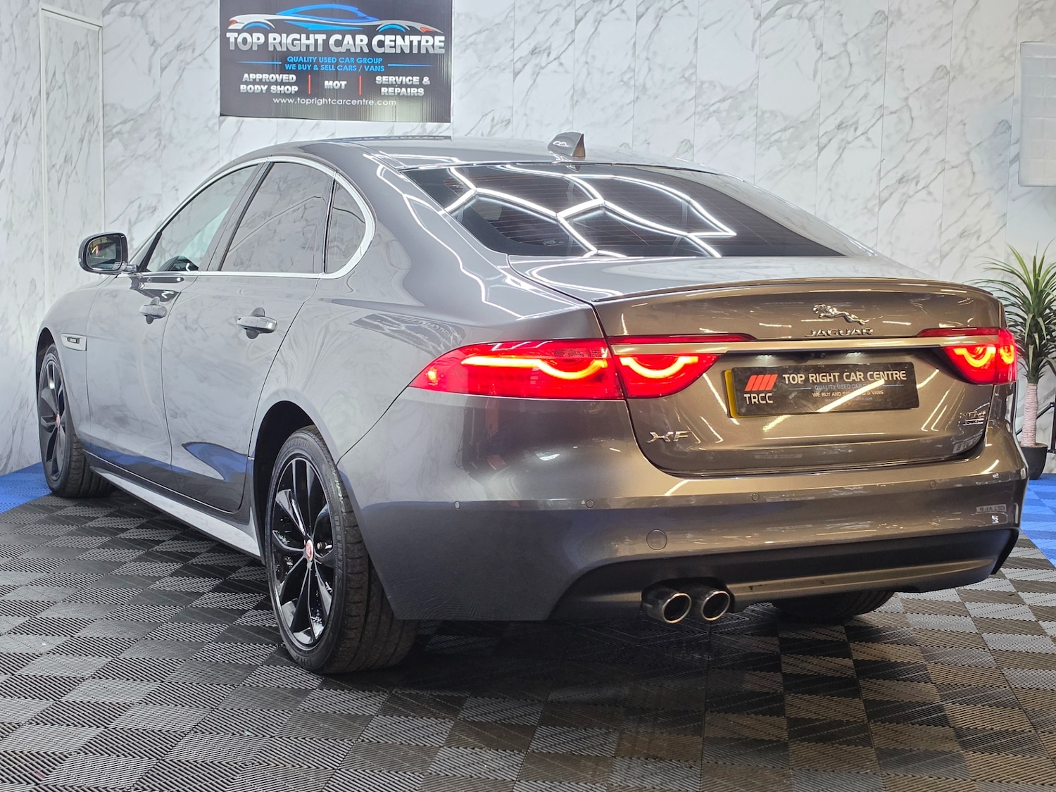 Used Jaguar XF 2016 for sale - 78176618: Photo 8
