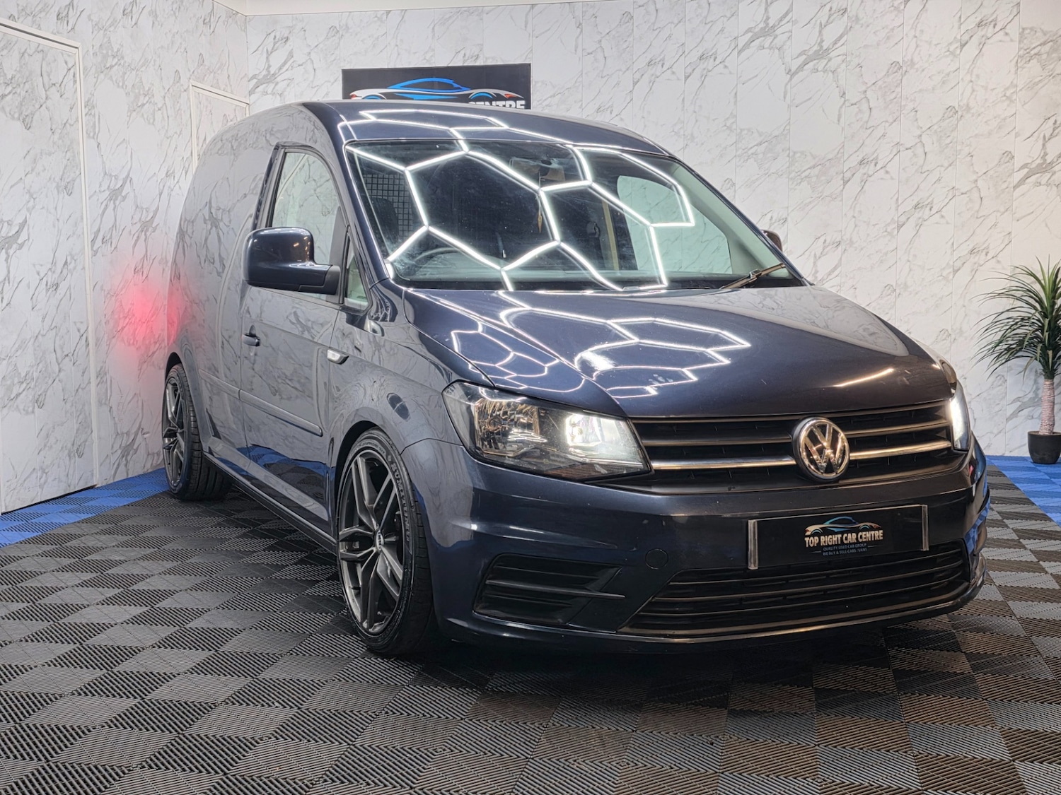 Used Volkswagen Caddy 2016 for sale - 76705295: Photo 1