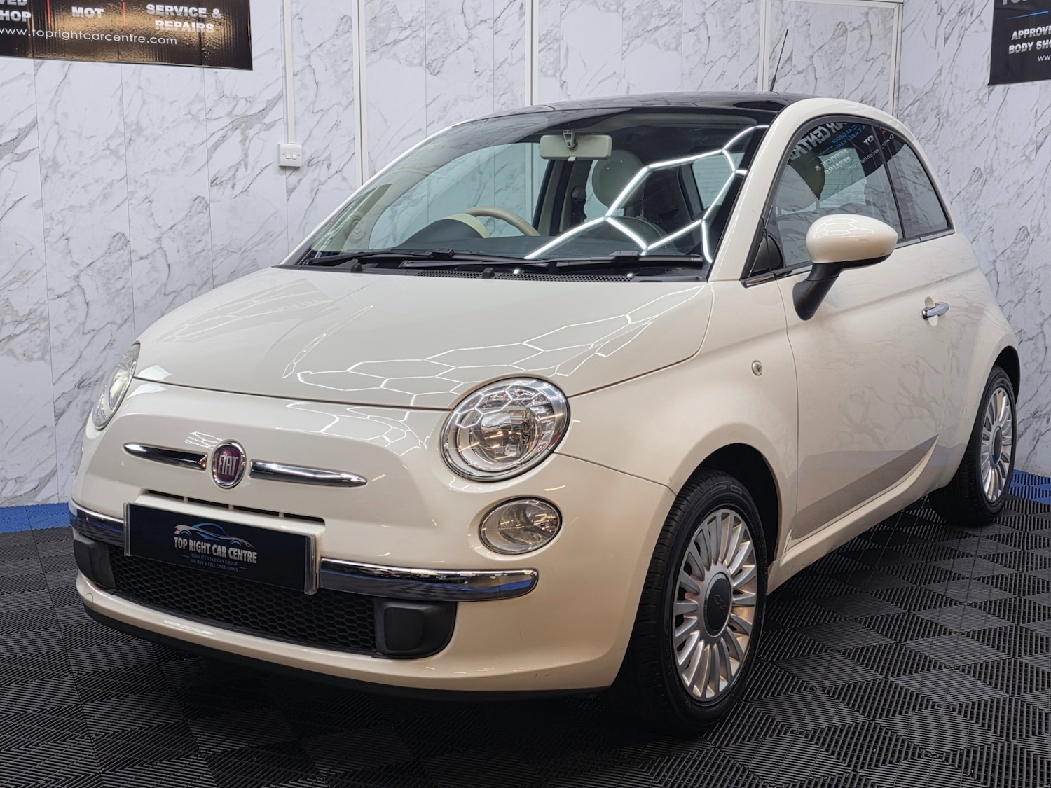 Used Fiat 500 2010 for sale - 77235942: Photo 5