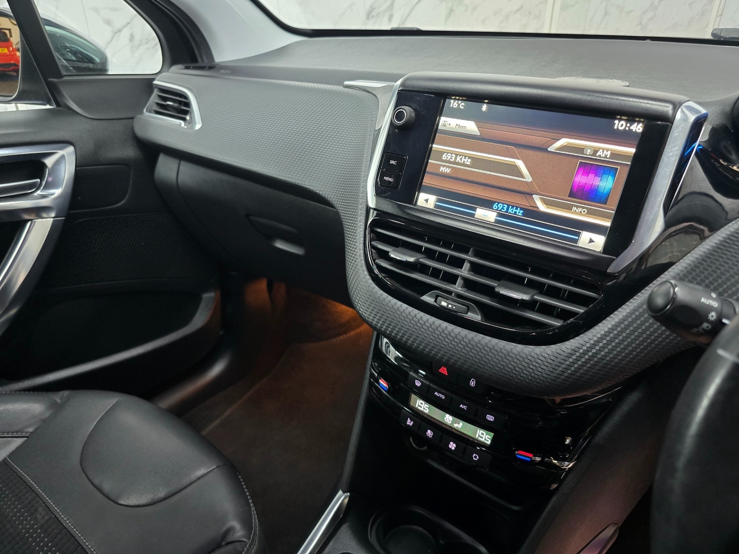 Used Peugeot 2008 2014 for sale - 76578283: Photo 18