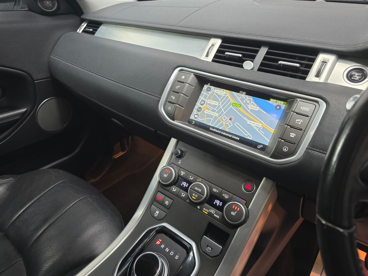 Used Land Rover Range Rover Evoque 2017 for sale - 76720390: Photo 17