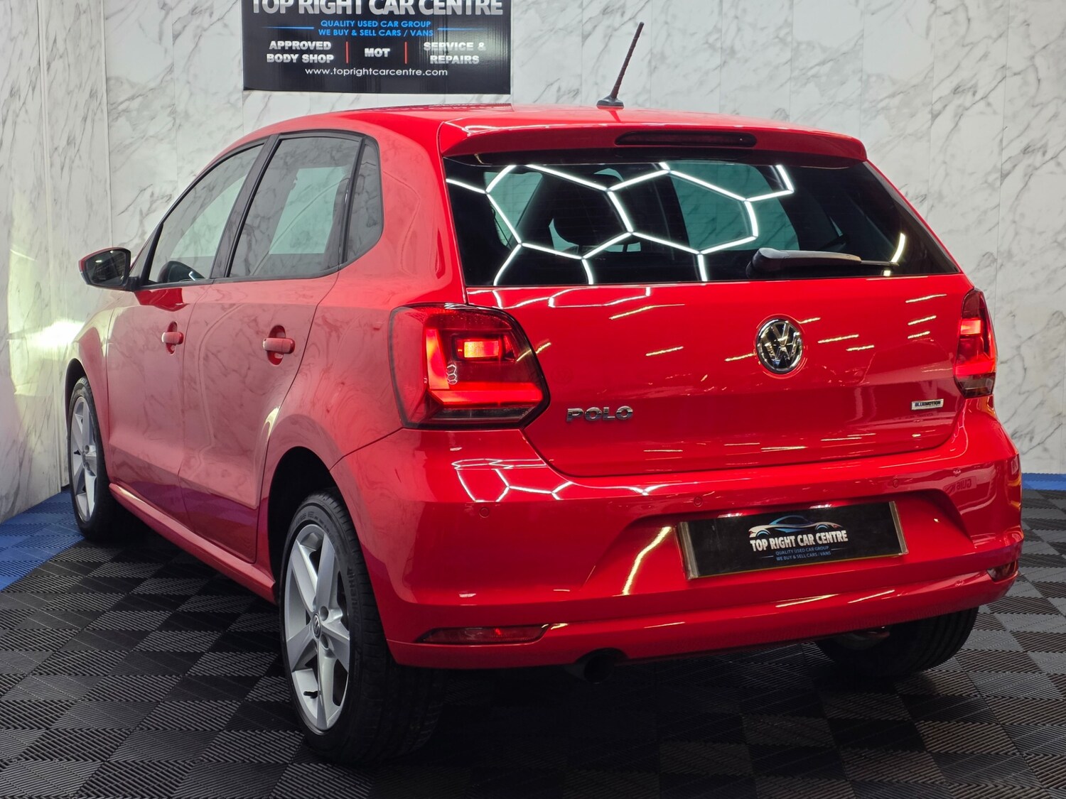 Used Volkswagen Polo 2017 for sale - 77829971: Photo 8