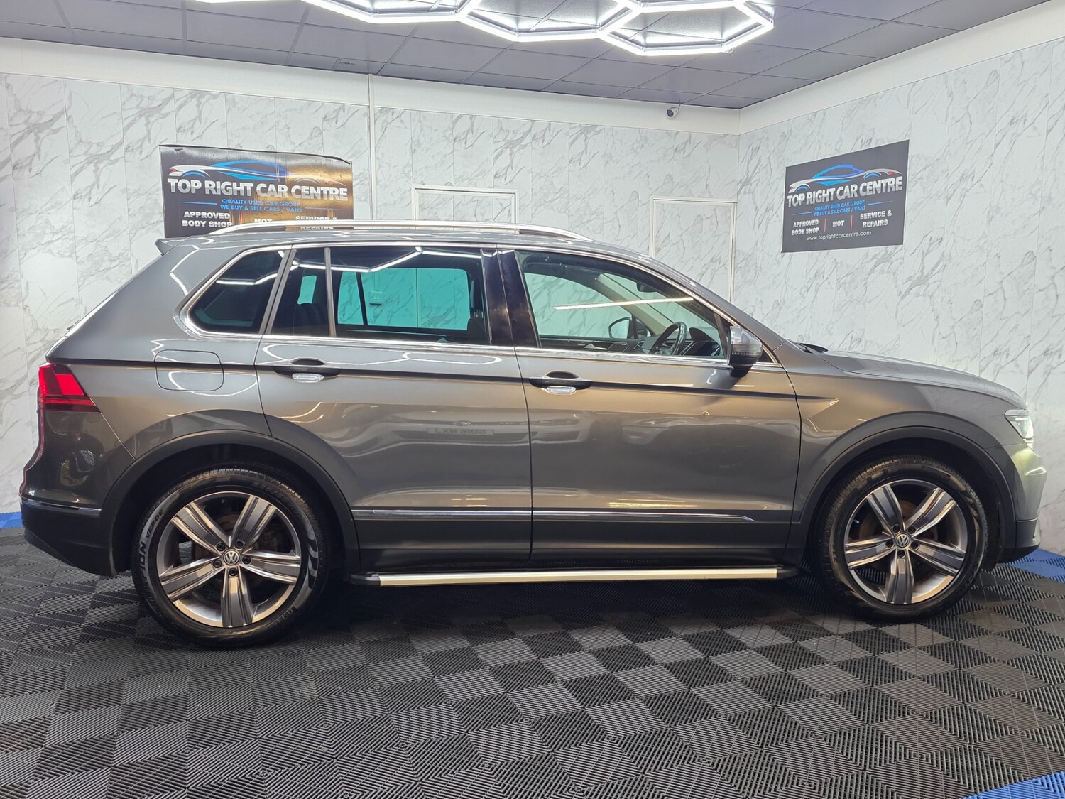 Used Volkswagen Tiguan 2018 for sale - 77508758: Photo 9
