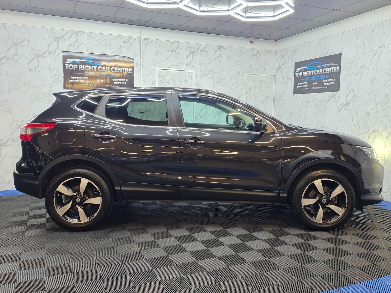 Used Nissan Qashqai 2016 for sale - 77329592: Photo 9