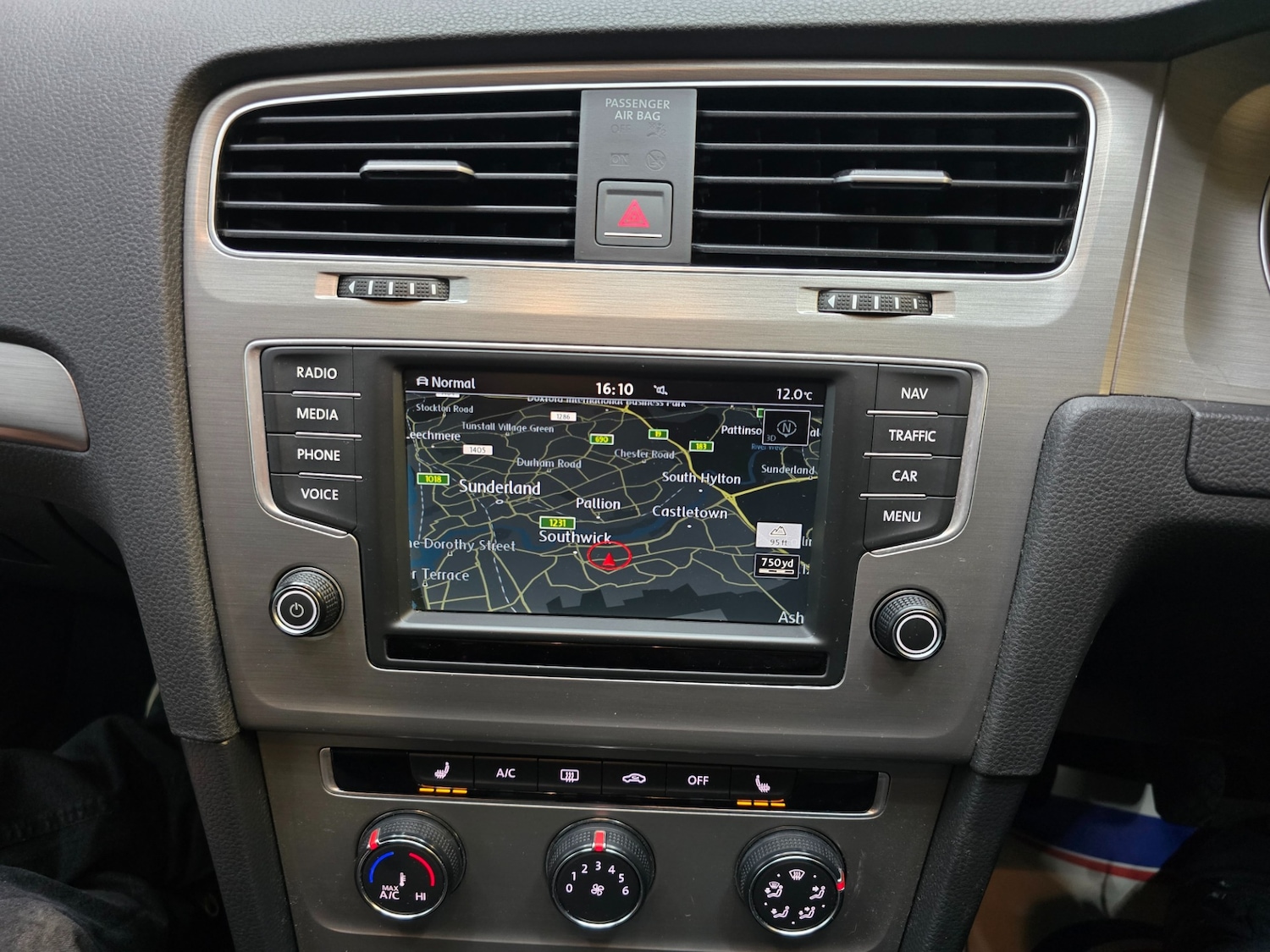 Used Volkswagen Golf 2016 for sale - 76611199: Photo 16