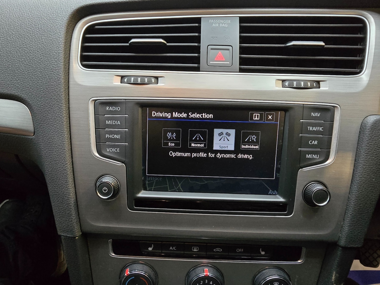 Used Volkswagen Golf 2016 for sale - 76611199: Photo 17