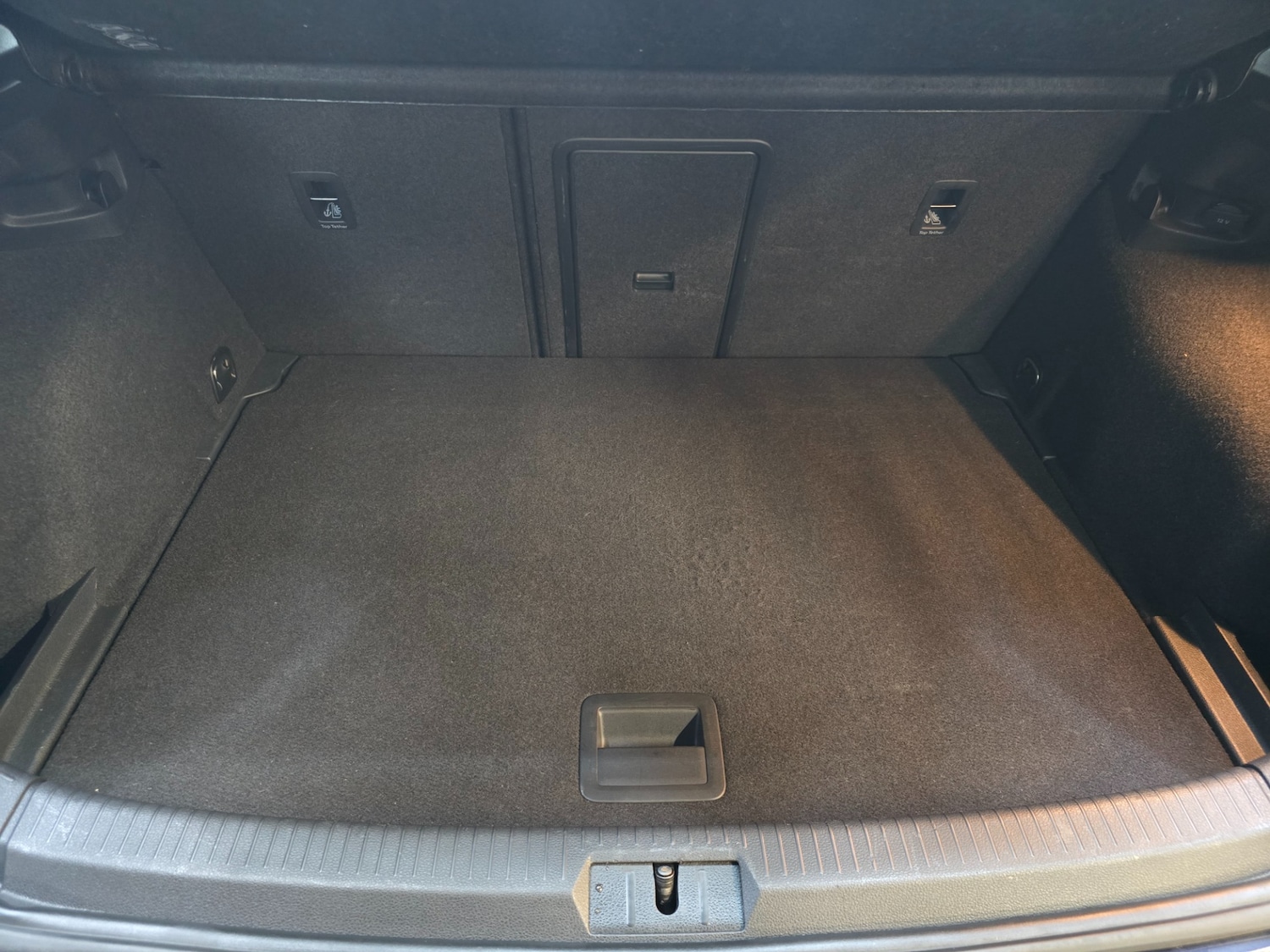 Used Volkswagen Golf 2016 for sale - 76611199: Photo 24