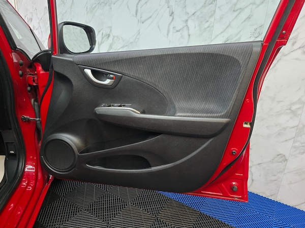 Used Honda Jazz 2014 for sale - 76231380: Photo 17