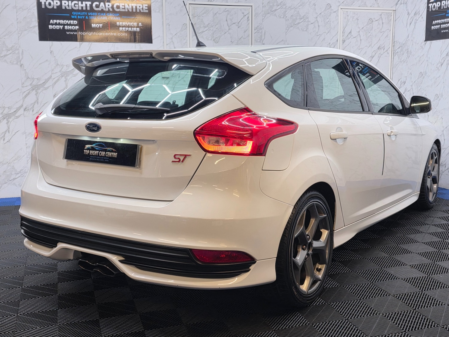 Used Ford Focus 2015 for sale - 77893512: Photo 10