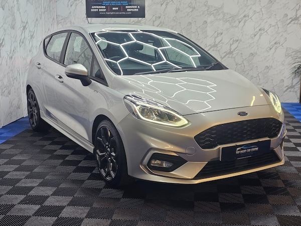 Used Ford Fiesta 2018 for sale - 73929099: Photo 1