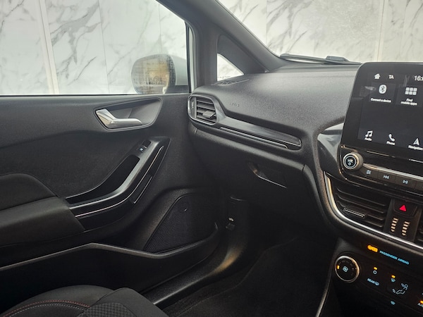 Used Ford Fiesta 2018 for sale - 73929099: Photo 23