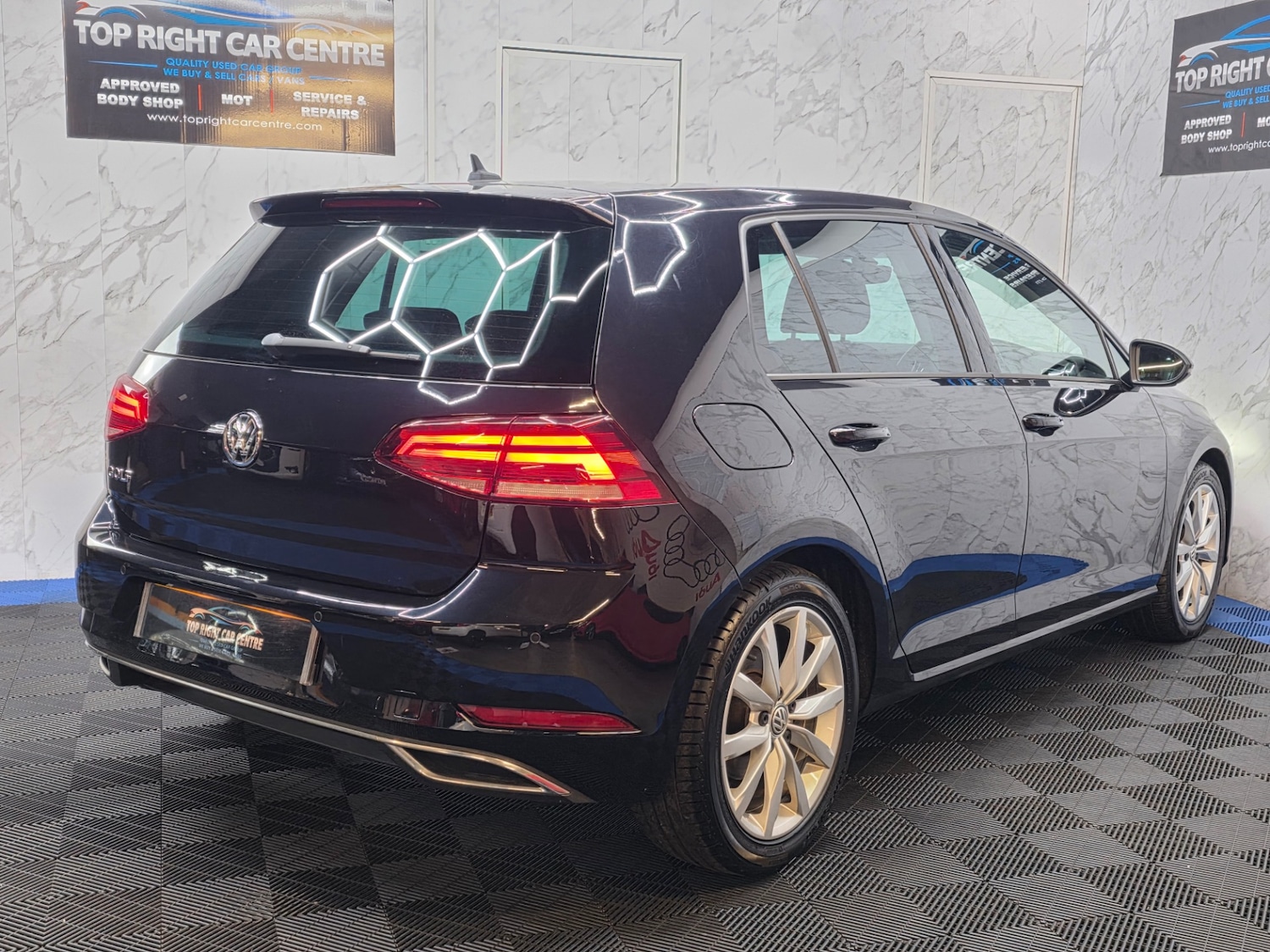 Used Volkswagen Golf 2018 for sale - 77061289: Photo 10