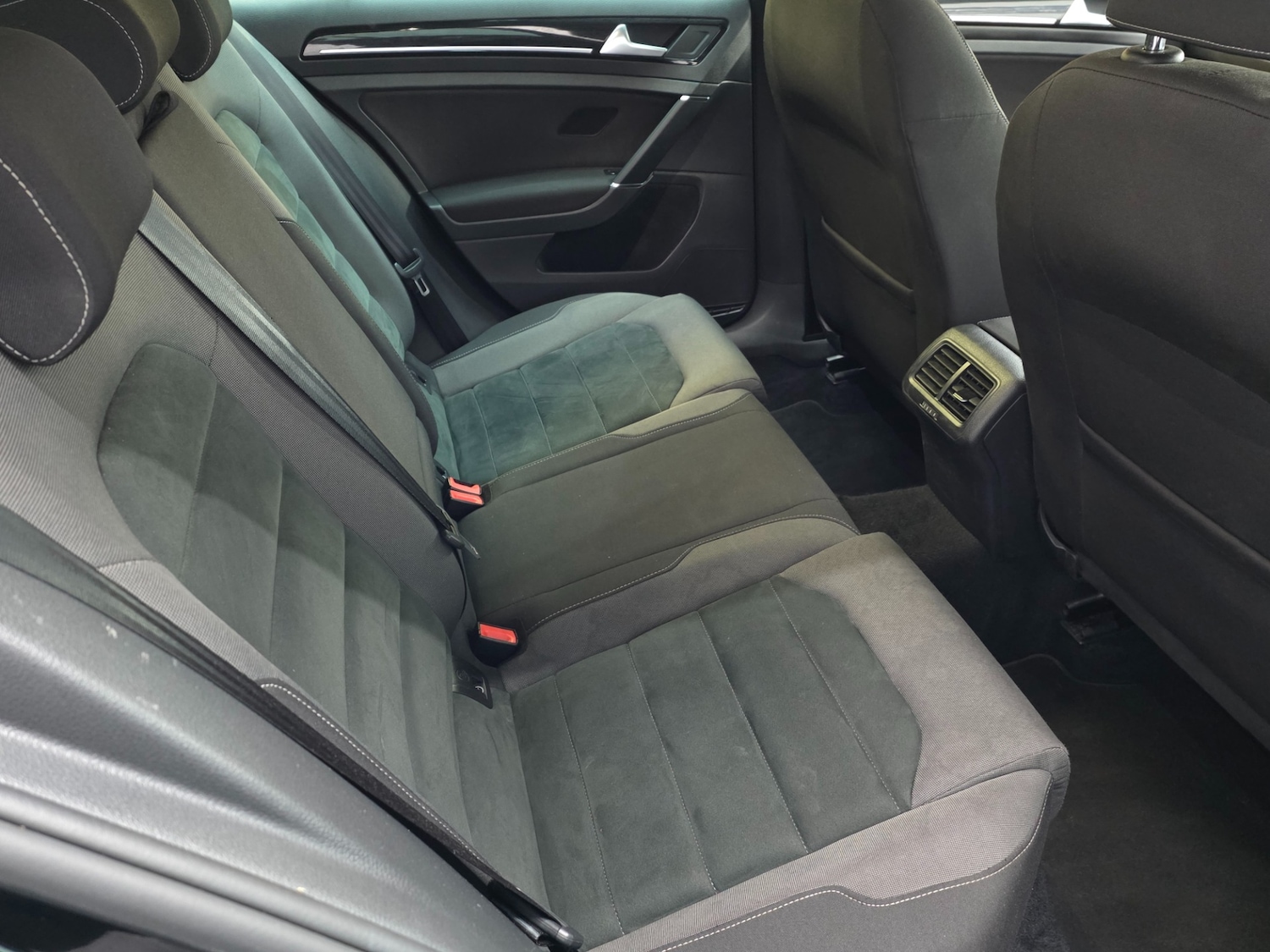 Used Volkswagen Golf 2018 for sale - 77061289: Photo 23