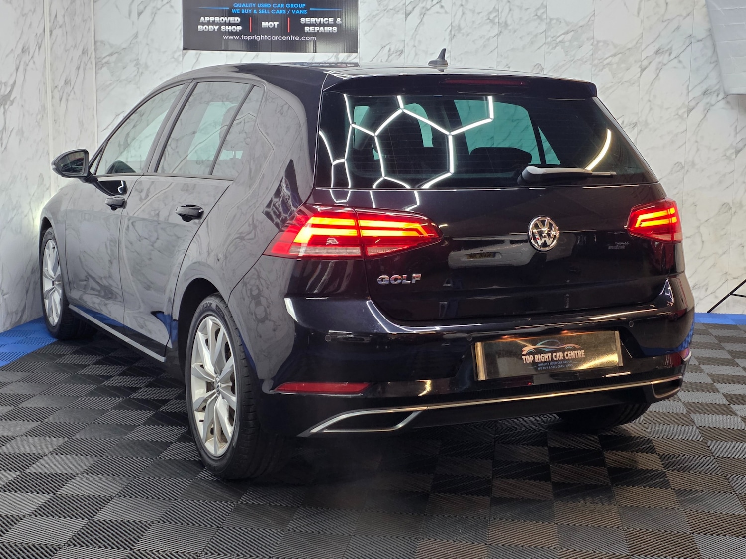 Used Volkswagen Golf 2018 for sale - 77061289: Photo 8