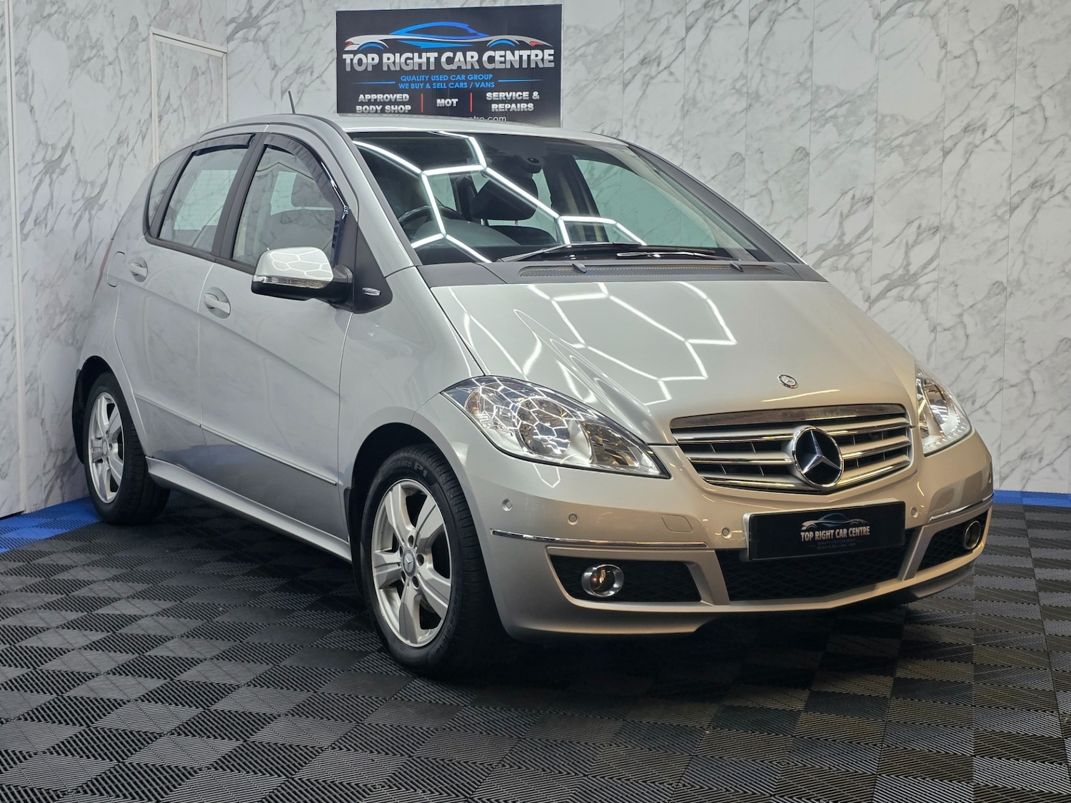 Used Mercedes-Benz A-Class 2011 for sale - 76380382: Photo 1