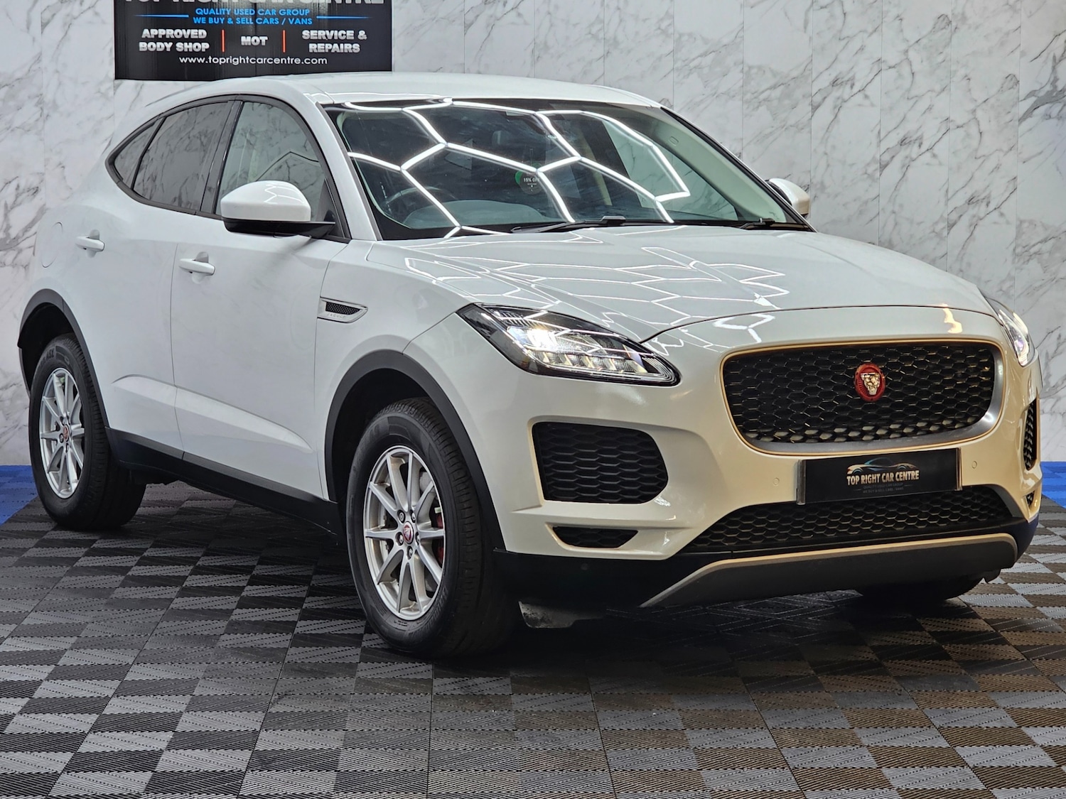 Used Jaguar E-Pace 2018 for sale - 76179073: Photo 1