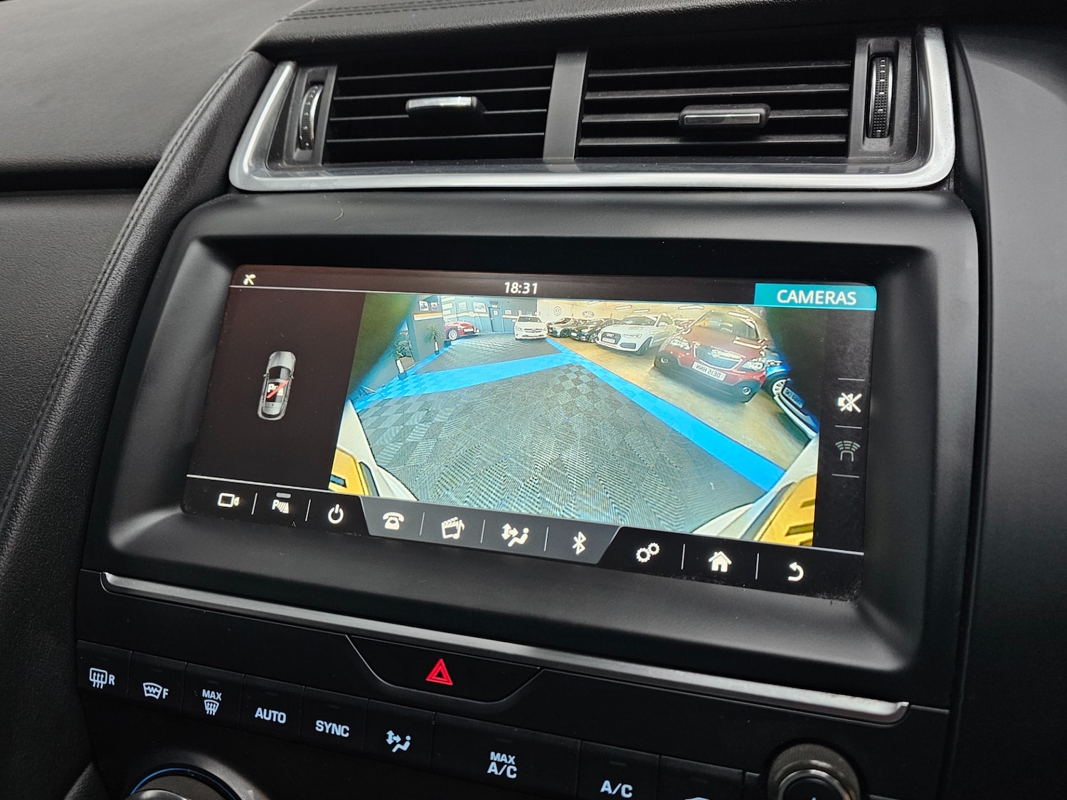 Used Jaguar E-Pace 2018 for sale - 76179073: Photo 17