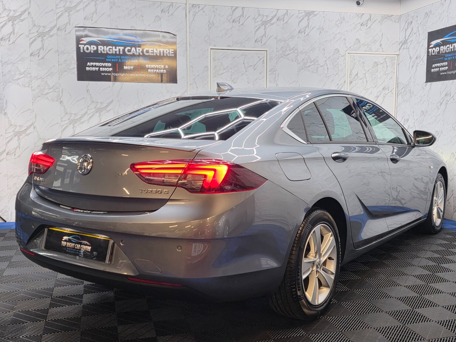 Used Vauxhall Insignia 2018 for sale - 78171583: Photo 8