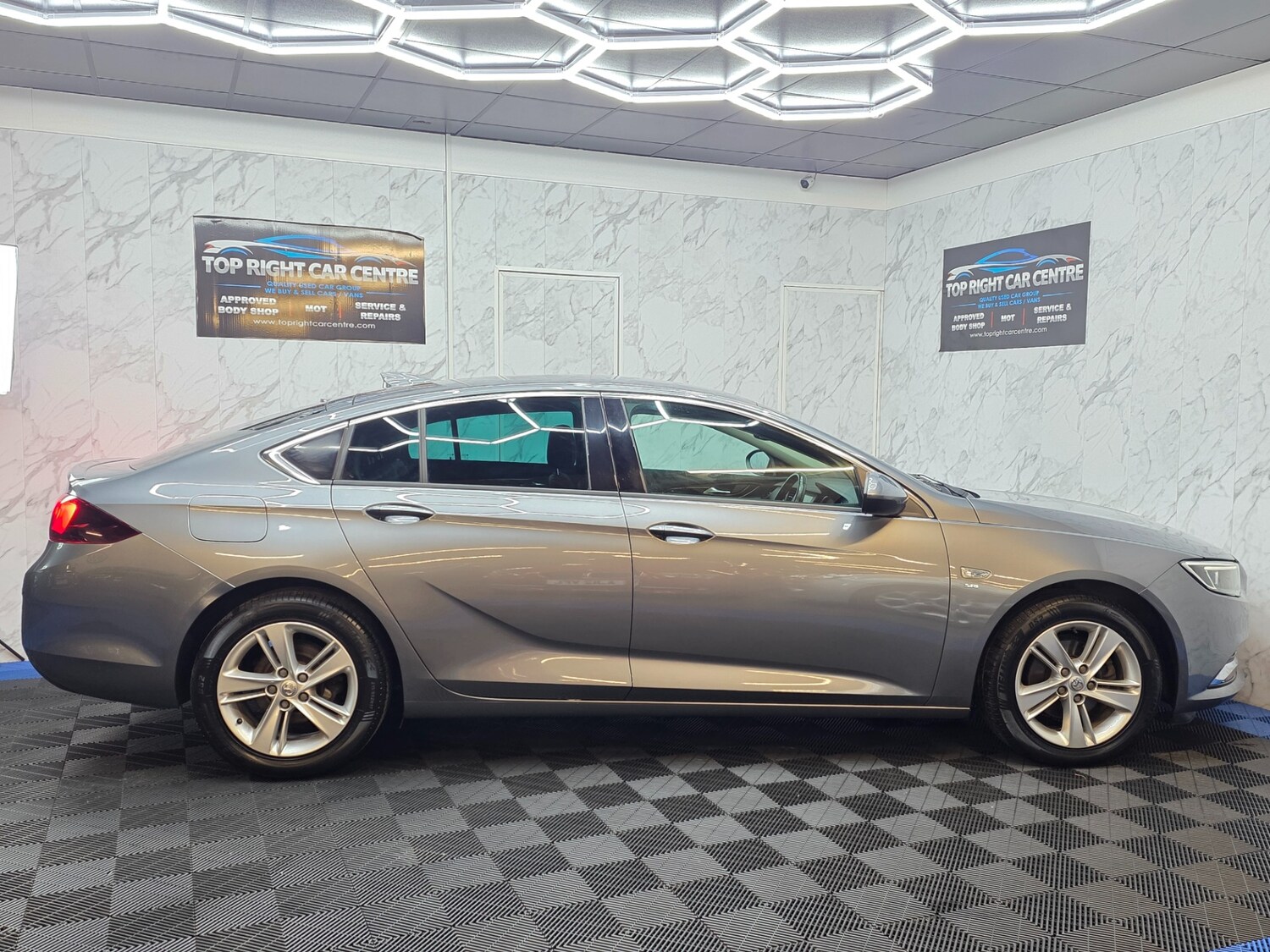 Used Vauxhall Insignia 2018 for sale - 78171583: Photo 9