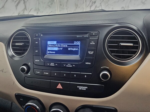 Used Hyundai i10 2015 for sale - 74996110: Photo 16