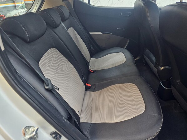 Used Hyundai i10 2015 for sale - 74996110: Photo 17