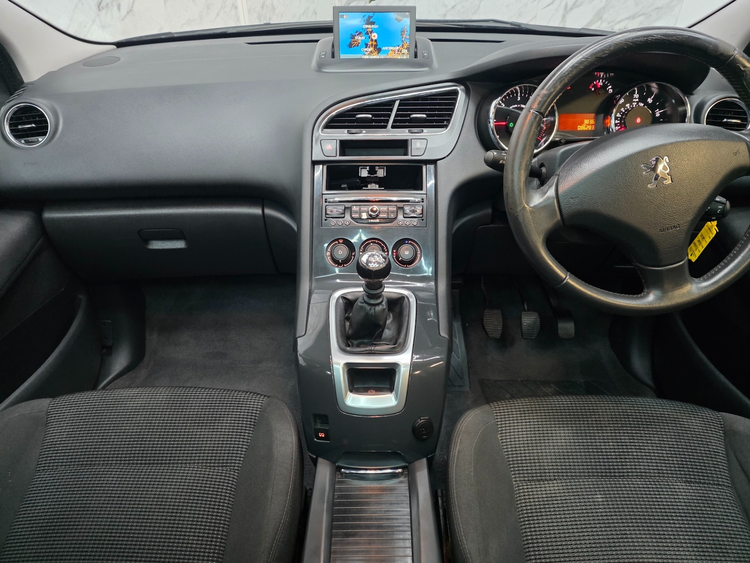 Used Peugeot 5008 2013 for sale - 77932666: Photo 14