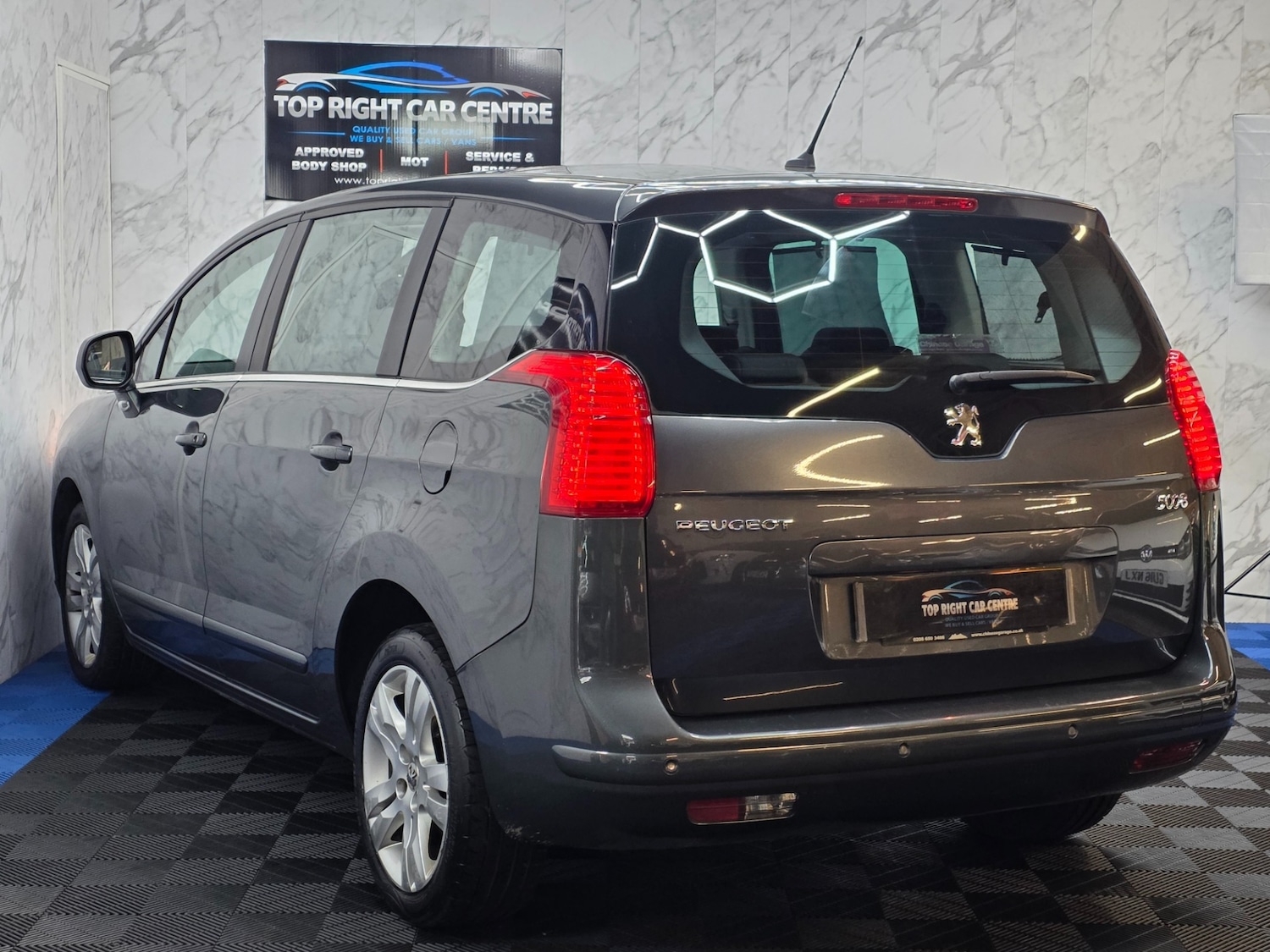 Used Peugeot 5008 2013 for sale - 77932666: Photo 8