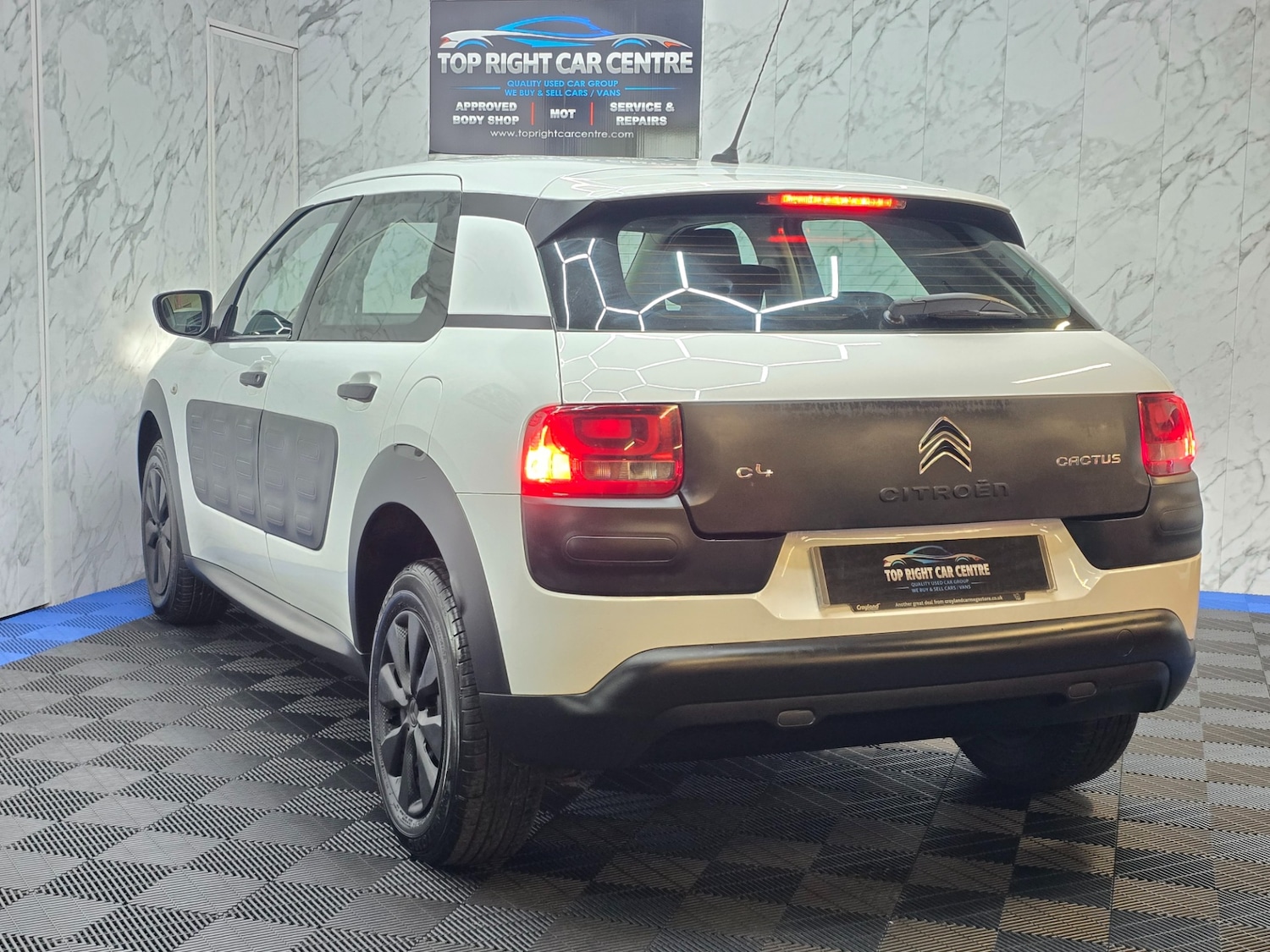 Used Citroen C4 Cactus 2016 for sale - 76249370: Photo 7